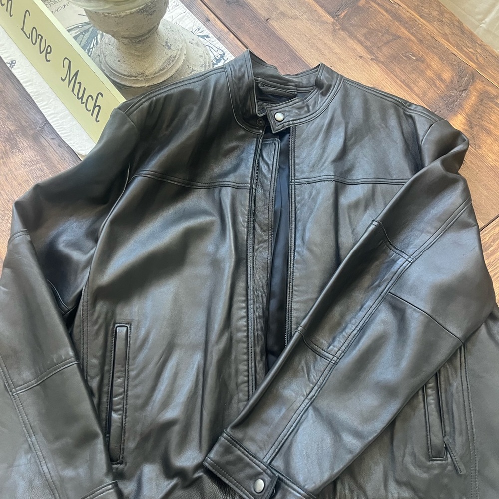 Banana Republic leather biker jacket Men’s XL